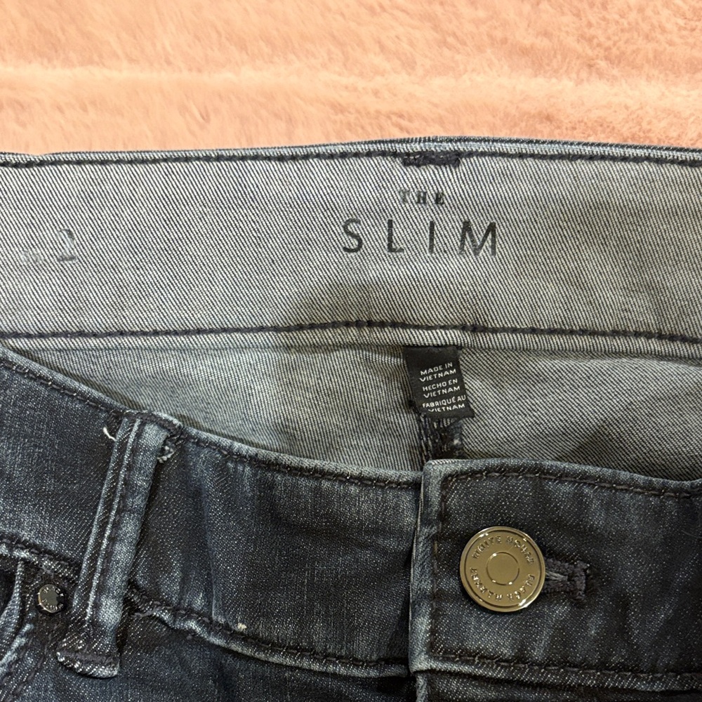 White House Black Market Women’s Skinny Jeans in Dark Indigo - Picture 2 of 5